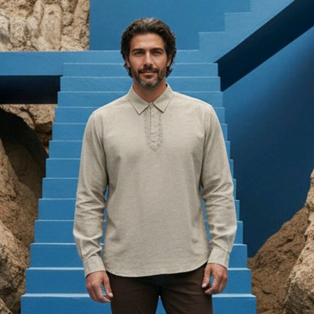 New Claiborne Long Sleeve Shirt w/ Embroided Design Sz M(ID54)